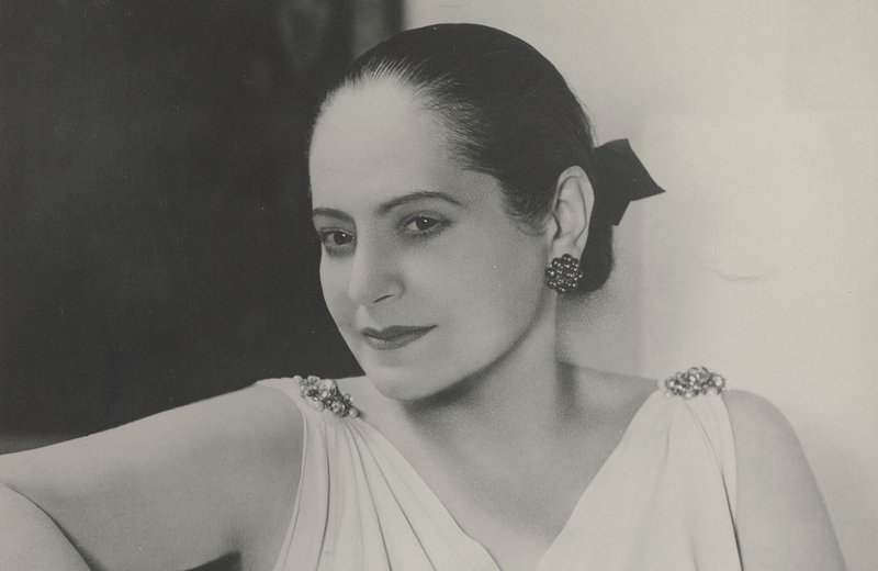 Helena-Rubinstein-in-Schiaprelli-Kleid-(c)-Archiv_Archives-Helena-Rubinstein,-Paris.jpg