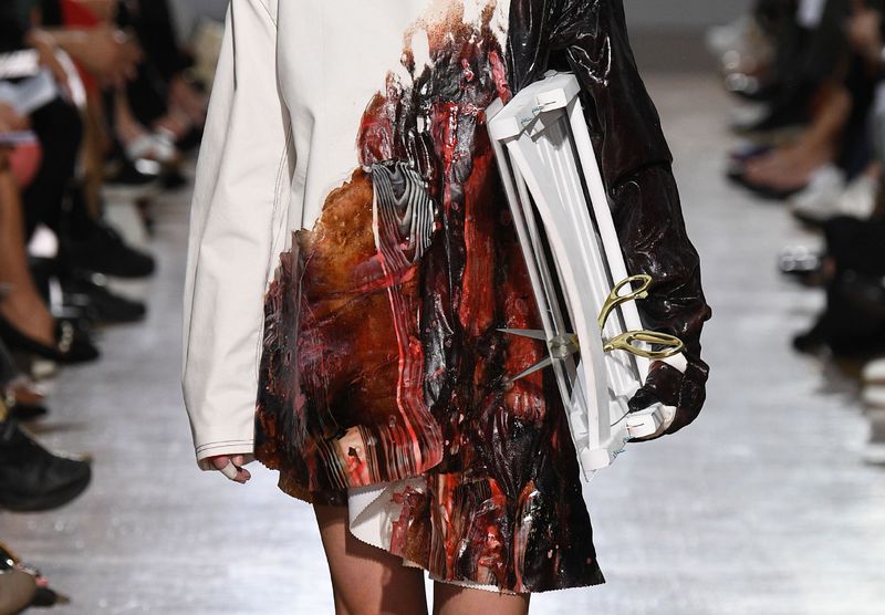Natalie Zipfl, Abschlußkollektion © Central Saint Martins New fabrics by Natalie Zipfl