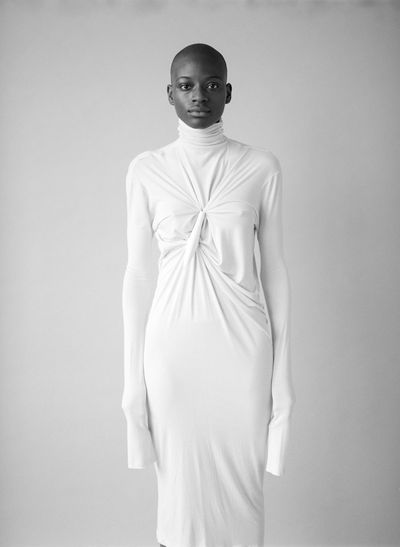 8|15 Christina Seewald; SHEWEEE; Model: Aminat; © Ottilie Landmark