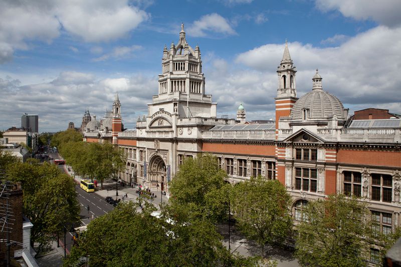 VA_Exterior_May_2012_c_Victoria_and_Albert_Museum_London_MED.jpg