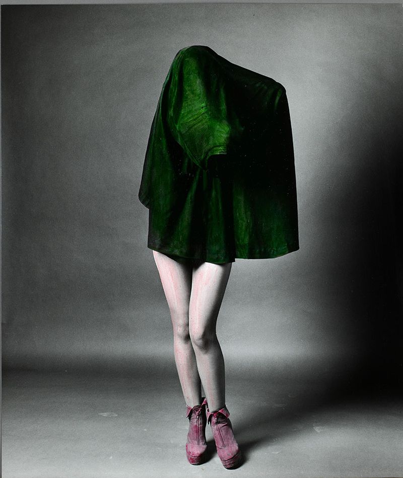 Alexis Hunter Approach to Fear: Voyeurism, 1973/2006 Silberbromid-Fotografiert, silver bromide photography, painted with colored ink and lacquer © The Estate of Alexis Hunter / Bildrecht, Vienna, 2017 Courtesy: Richard Saltoun, London SAMMLUNG VERBUN hunter_approachtofearvoyeurism.jpg