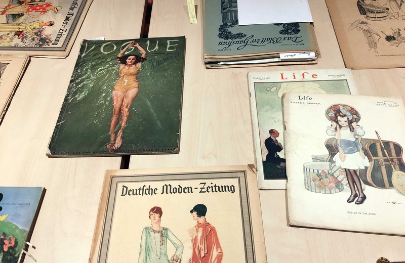 loschek-archiv-magazines.jpg