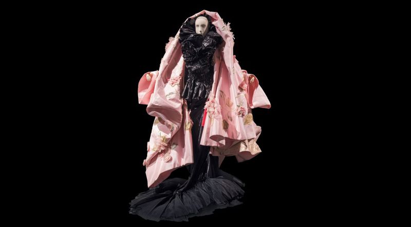 Dior by John Galliano, Spring Summer 2003, Haute Couture , Exhibition view: The Vulgar Fashion Redefined, Barbican Center 2016 Photo ©Belvedere, Vienna dior by Galliano